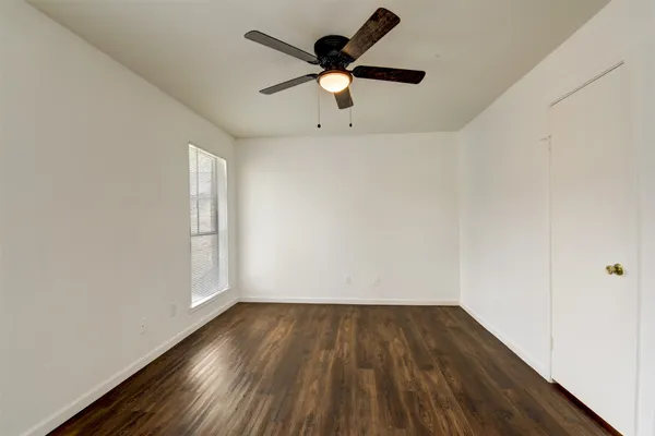 $1,050 | 7200 West T C Jester Boulevard, Unit 904, Houston, TX 77088