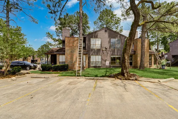 $1,050 | 7200 West T C Jester Boulevard, Unit 904, Houston, TX 77088