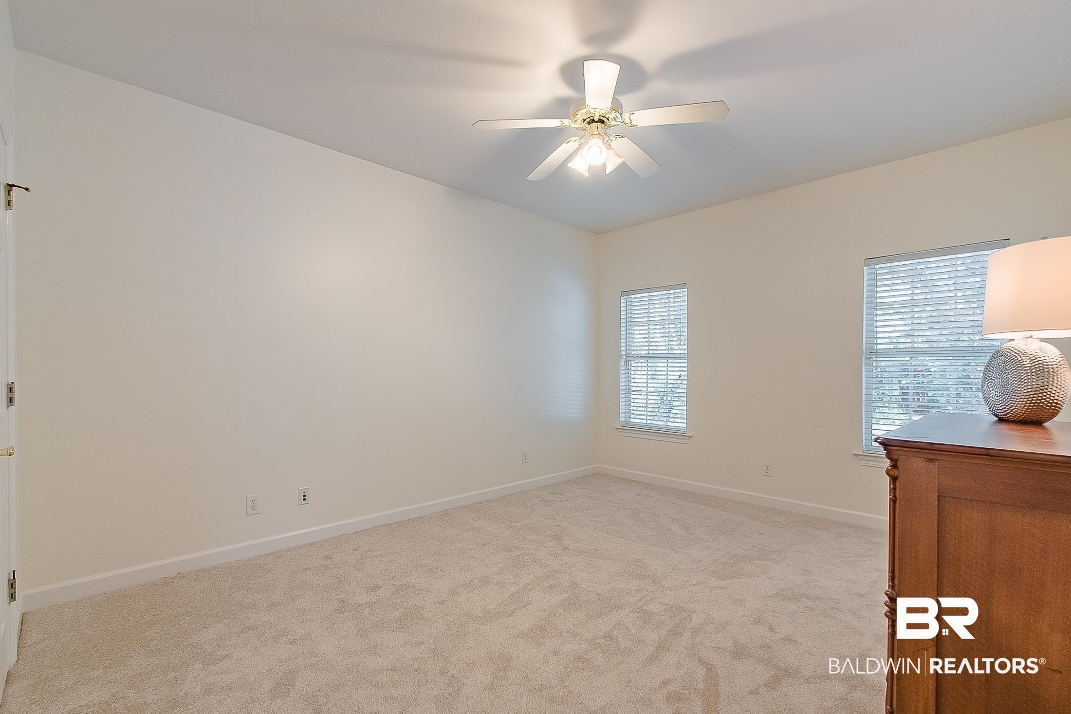 167 Hawthorne Circle Fairhope, AL 36532 - Photo 16 of 32 Primary Bedroom