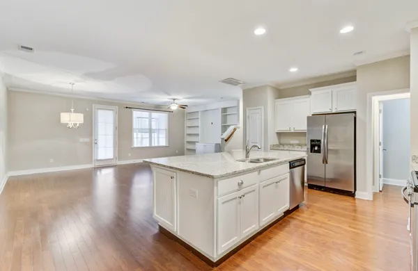 $3,100 | 2005 Kings Gate Lane, Mount Pleasant, SC 29466