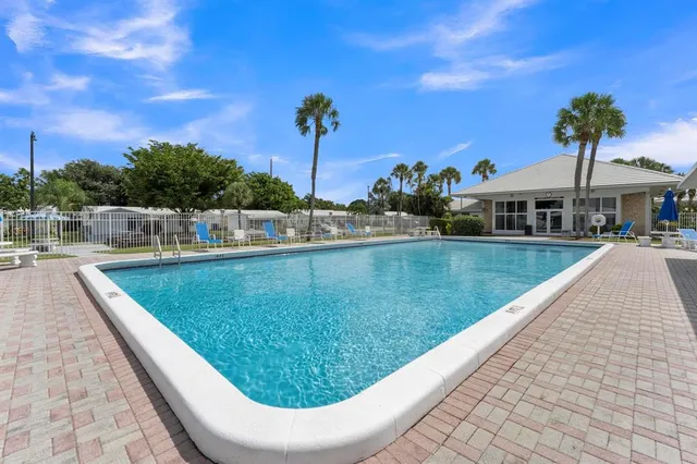 $325,000 | 2641 West Golf Boulevard, Pompano Beach, FL 33064