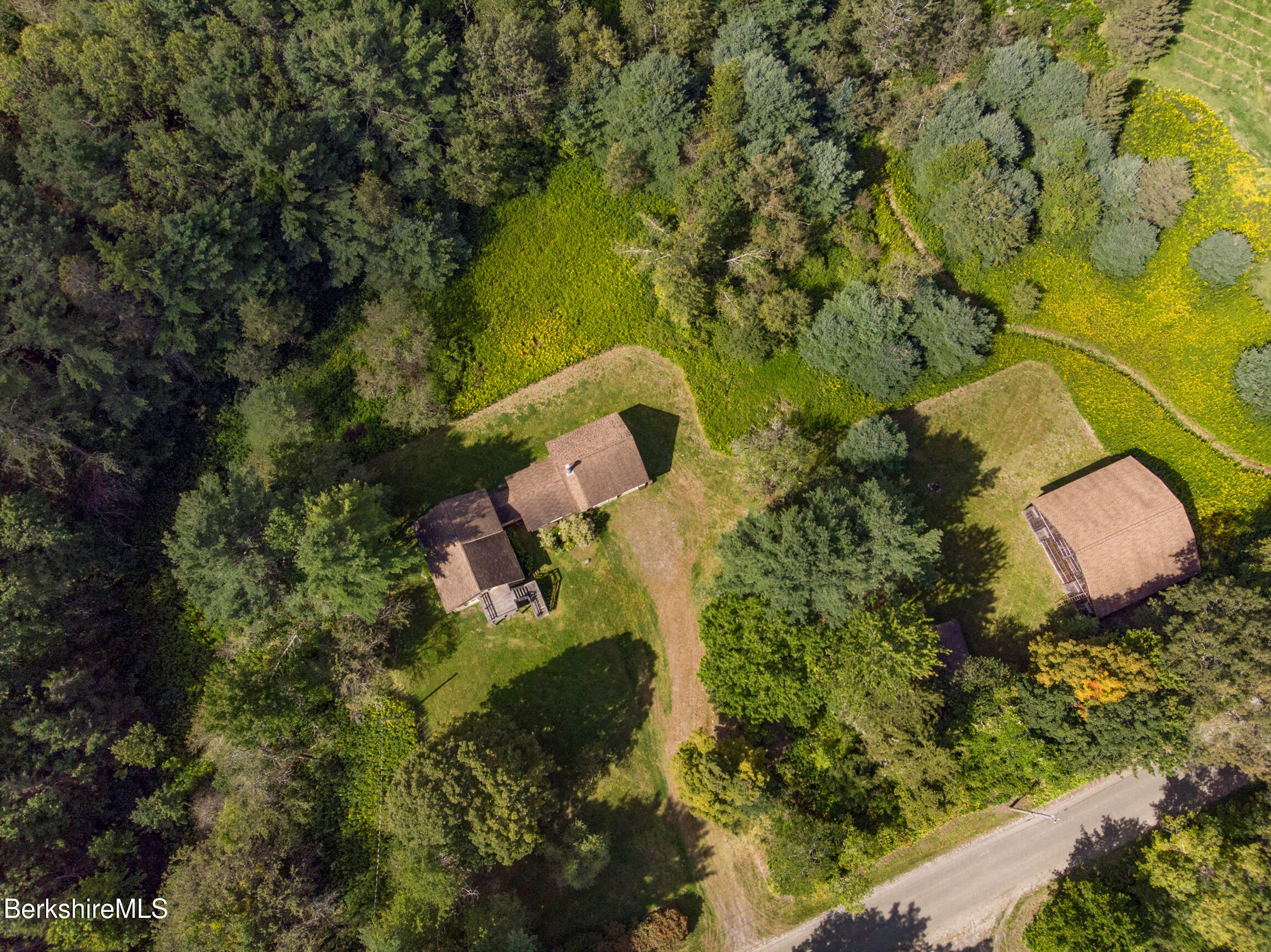 93 Becket Road Otis, MA 01253 - Photo 31 of 39 vincentcarusophotography_93BecketRd_Otis