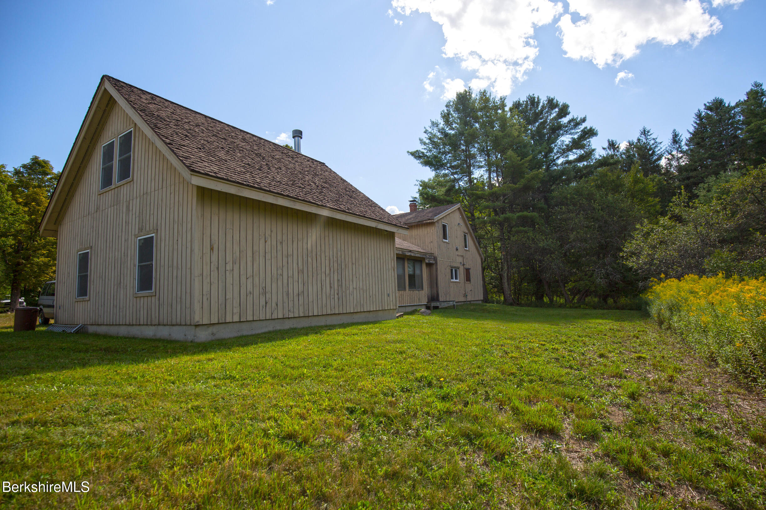 93 Becket Road Otis, MA 01253 - Photo 4 of 39 vincentcarusophotography_93BecketRd_Otis