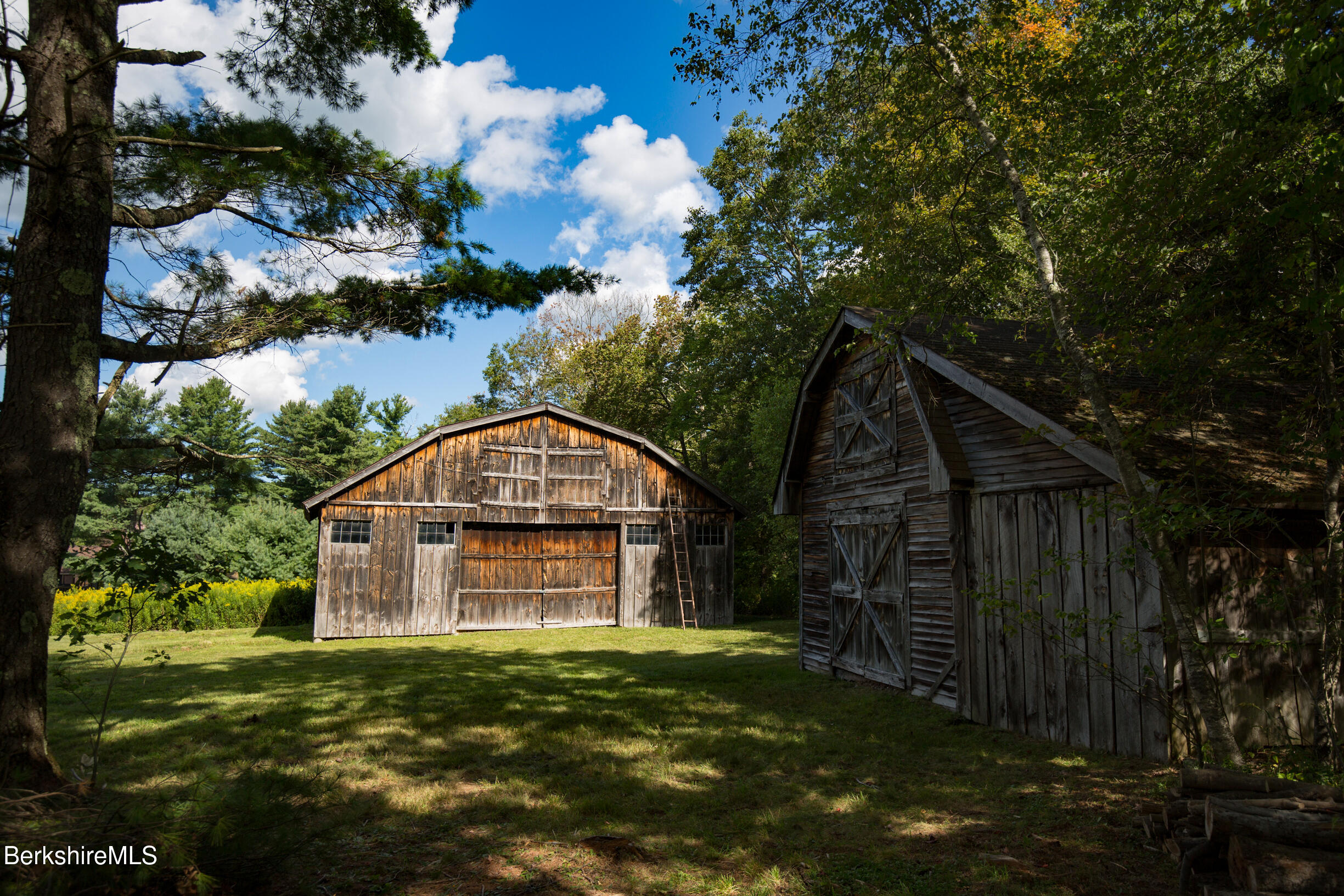 93 Becket Road Otis, MA 01253 - Photo 7 of 39 vincentcarusophotography_93BecketRd_Otis