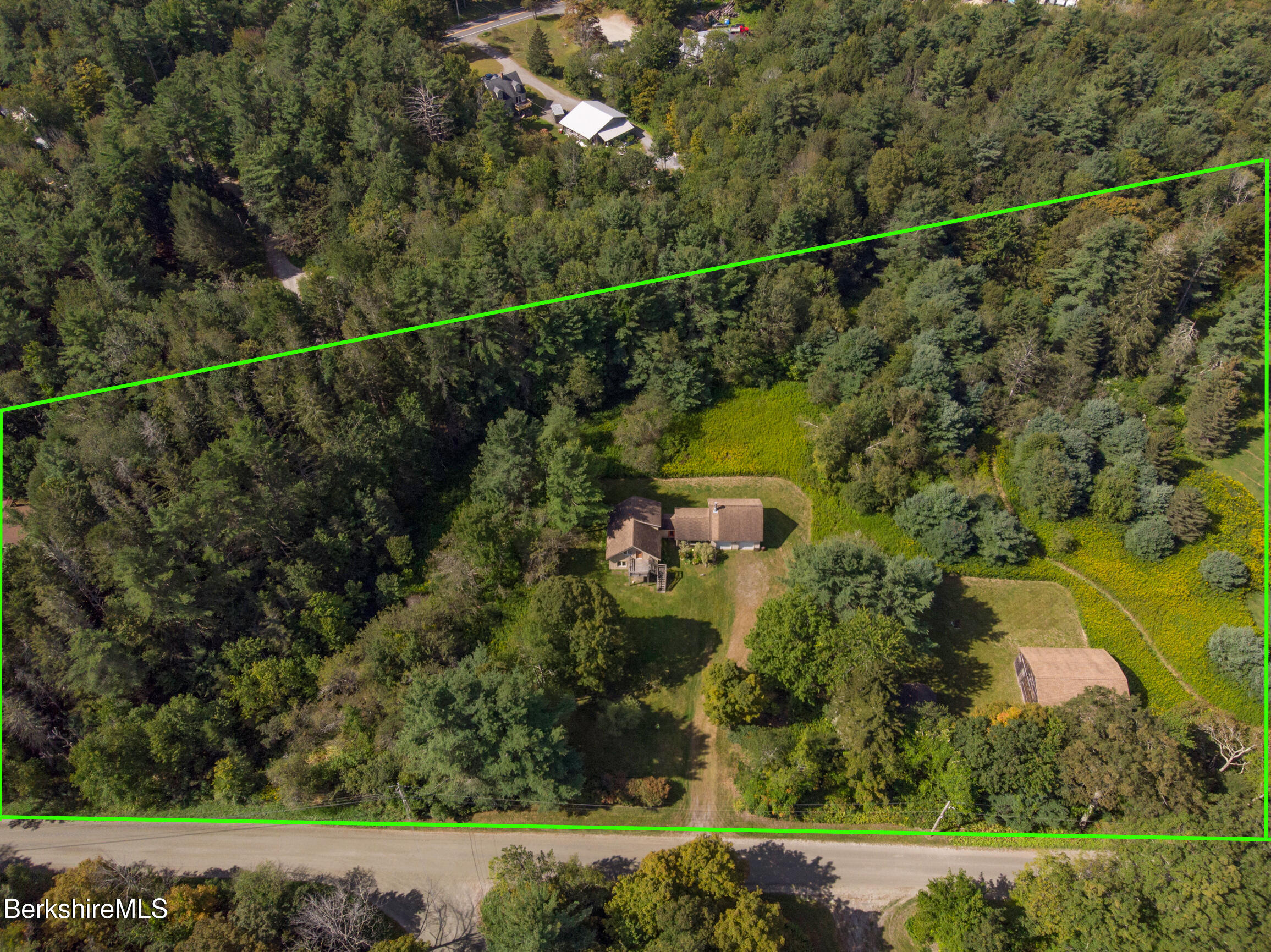 93 Becket Road Otis, MA 01253 - Photo 9 of 39 vincentcarusophotography_93BecketRd_Otis