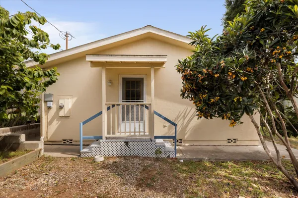 $1,299,000 | 3831 Crescent Drive, Santa Barbara, CA 93110
