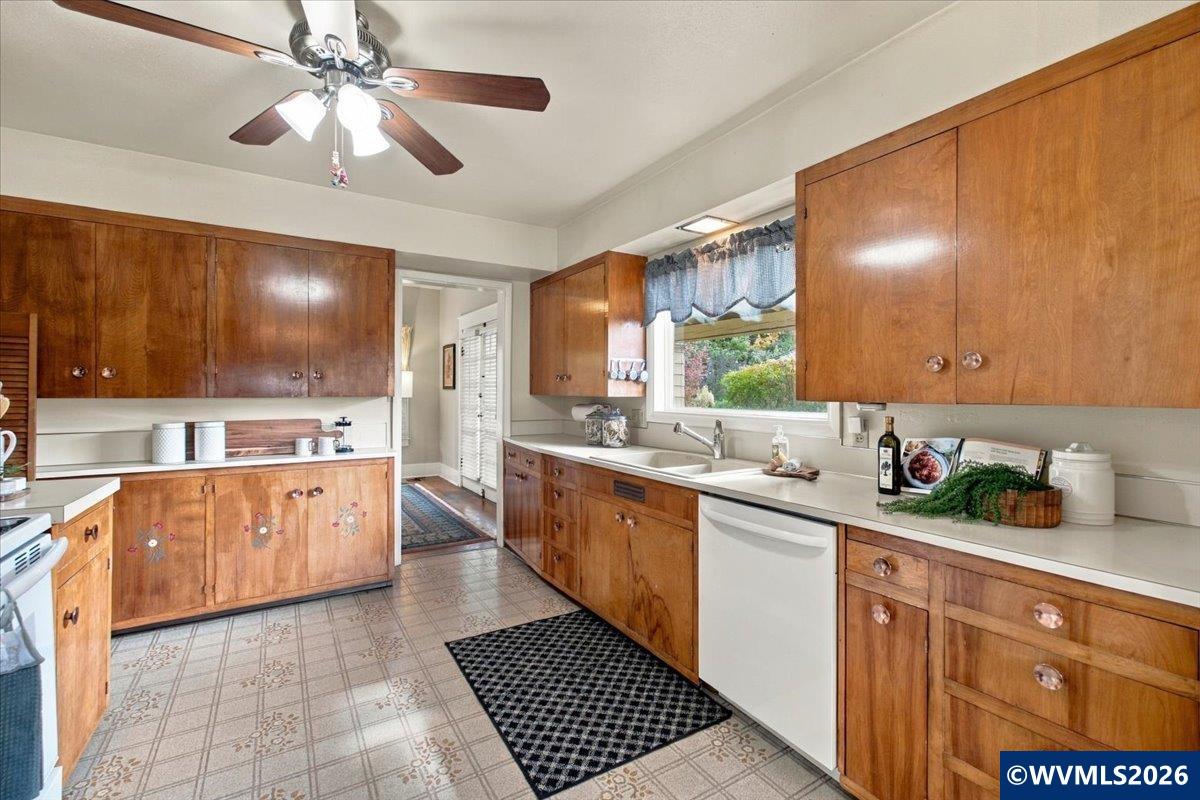 760 South Main Street Independence, OR 97351 - Photo 23 of 50 Gallery Image 23