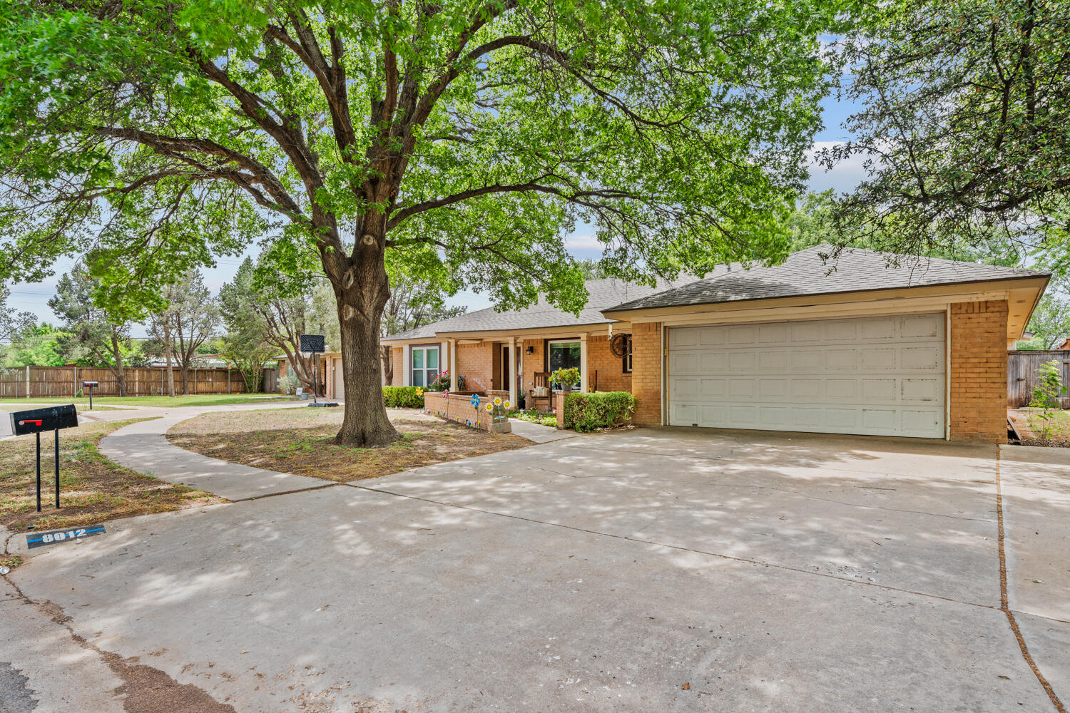 8012 Raleigh new-11