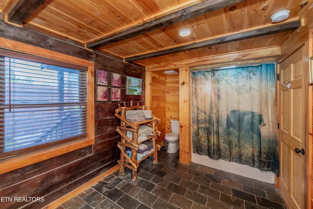 $520,000 | 3155 Bryan Road, Kodak, TN 37764