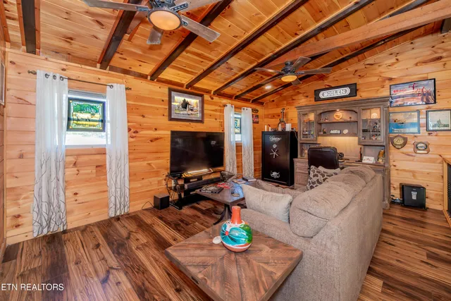 $520,000 | 3155 Bryan Road, Kodak, TN 37764