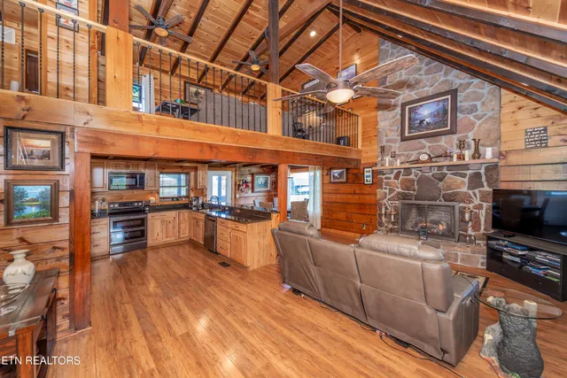 $520,000 | 3155 Bryan Road, Kodak, TN 37764