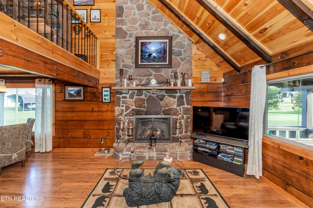 $520,000 | 3155 Bryan Road, Kodak, TN 37764