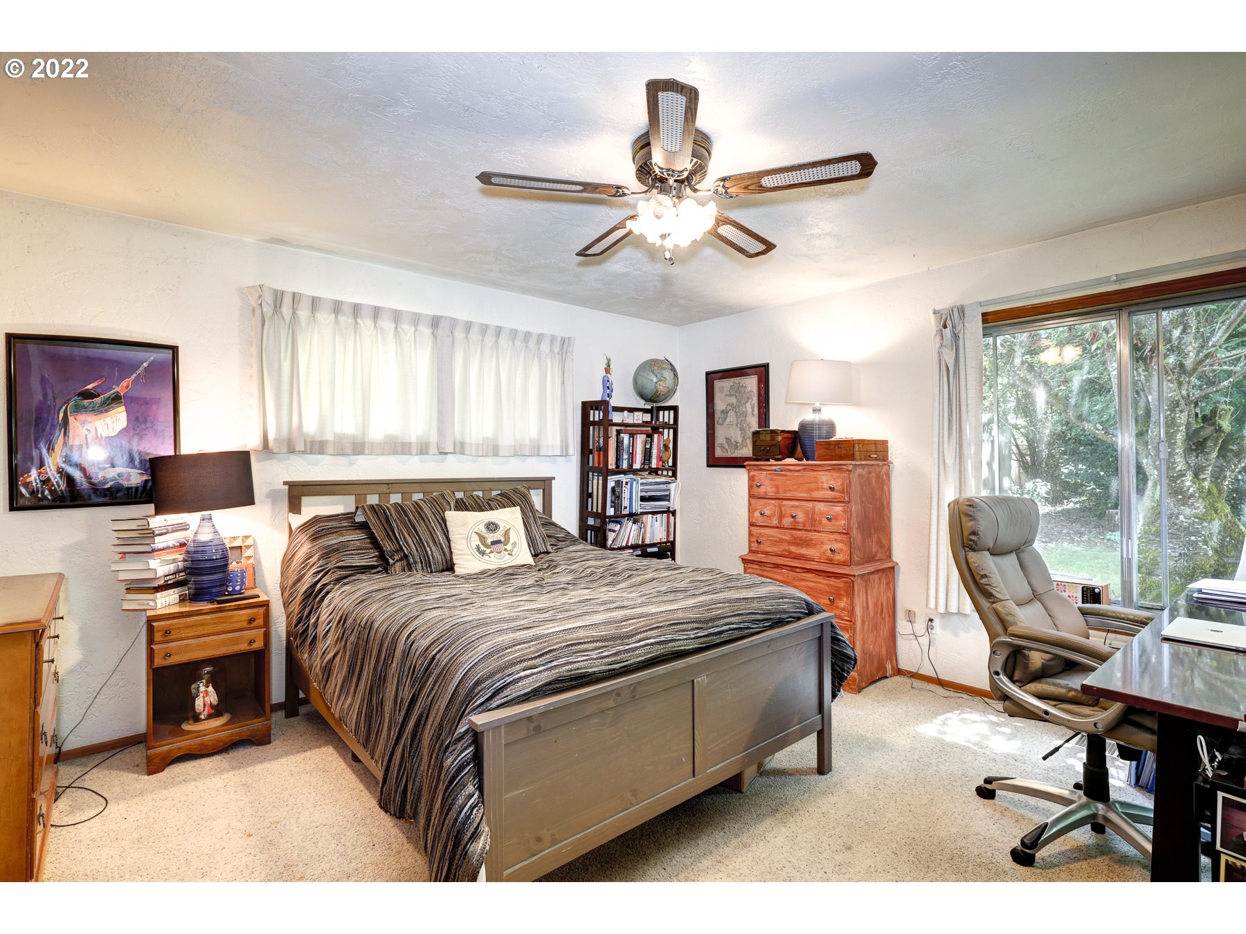 836 Northeast Donelson Road Hillsboro, OR 97124 - Photo 24 of 32 Owner's Suite Bedroom