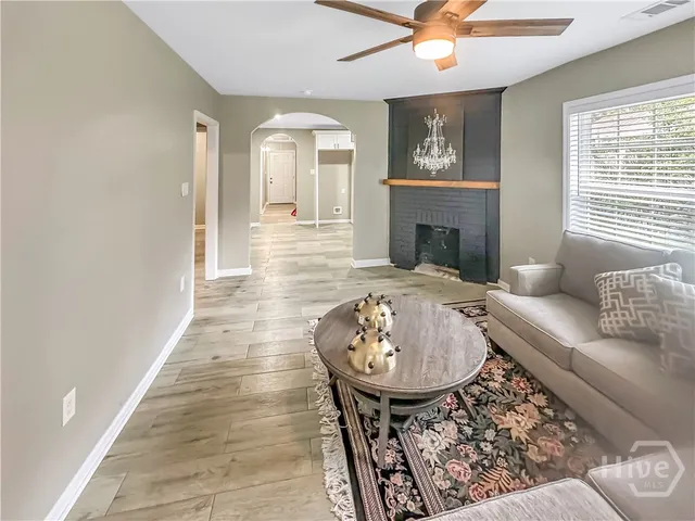 $1,900 | 1012 West 52nd Street, Savannah, GA 31405