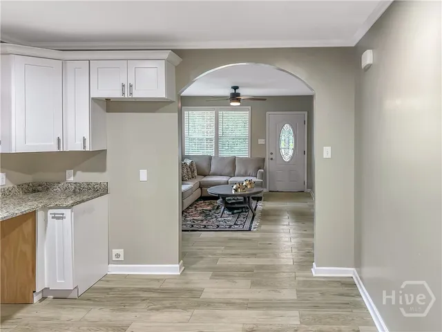 $1,900 | 1012 West 52nd Street, Savannah, GA 31405