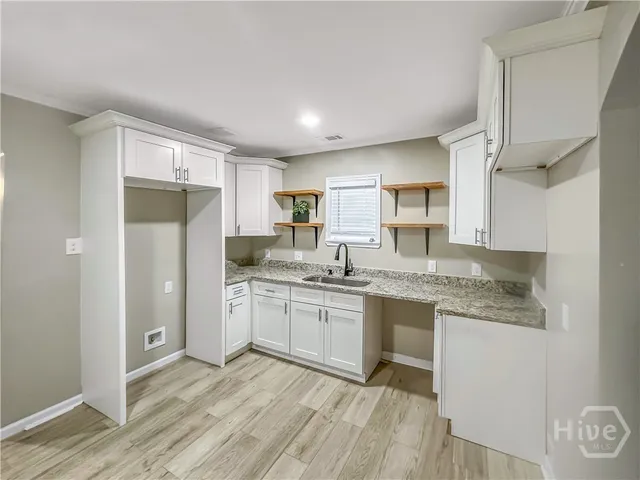 $1,900 | 1012 West 52nd Street, Savannah, GA 31405