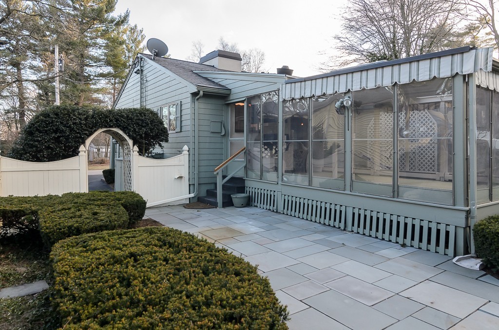 27 Ridgewood Road Westwood, MA 02090 - Photo 15 of 23 Gallery Image 15