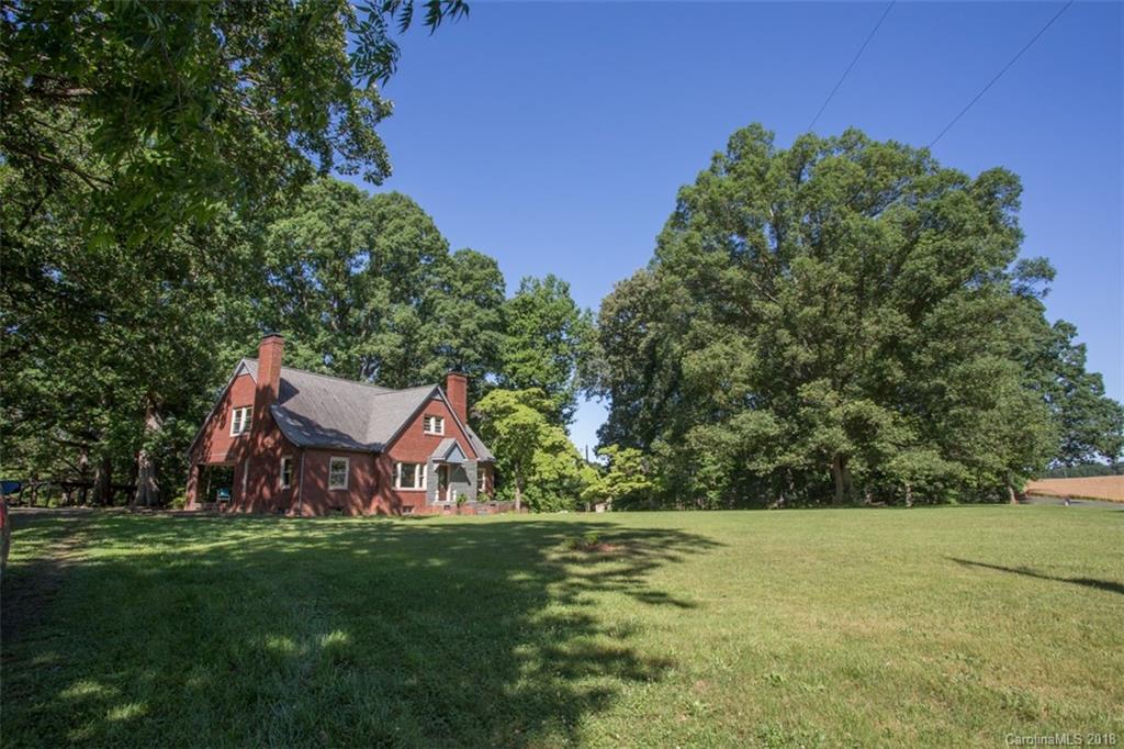 24708 Rogers Road New London, NC 28127 - Photo 5 of 33 Gallery Image 5
