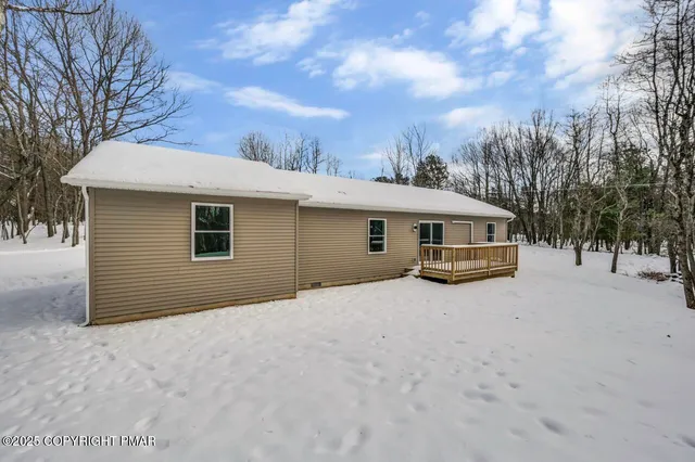 $324,900 | 39 Berryman Lane, Albrightsville, PA 18210