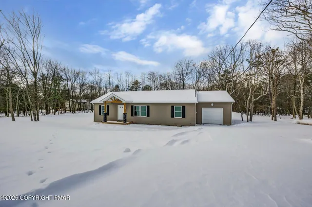 $324,900 | 39 Berryman Lane, Albrightsville, PA 18210