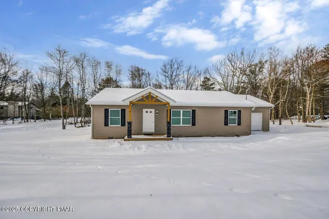 $324,900 | 39 Berryman Lane, Albrightsville, PA 18210