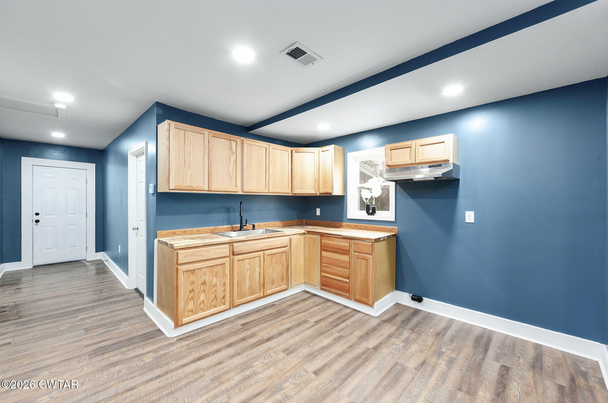 219 Walker Avenue Jackson, TN 38301 - Photo 3 of 17 Completed-8