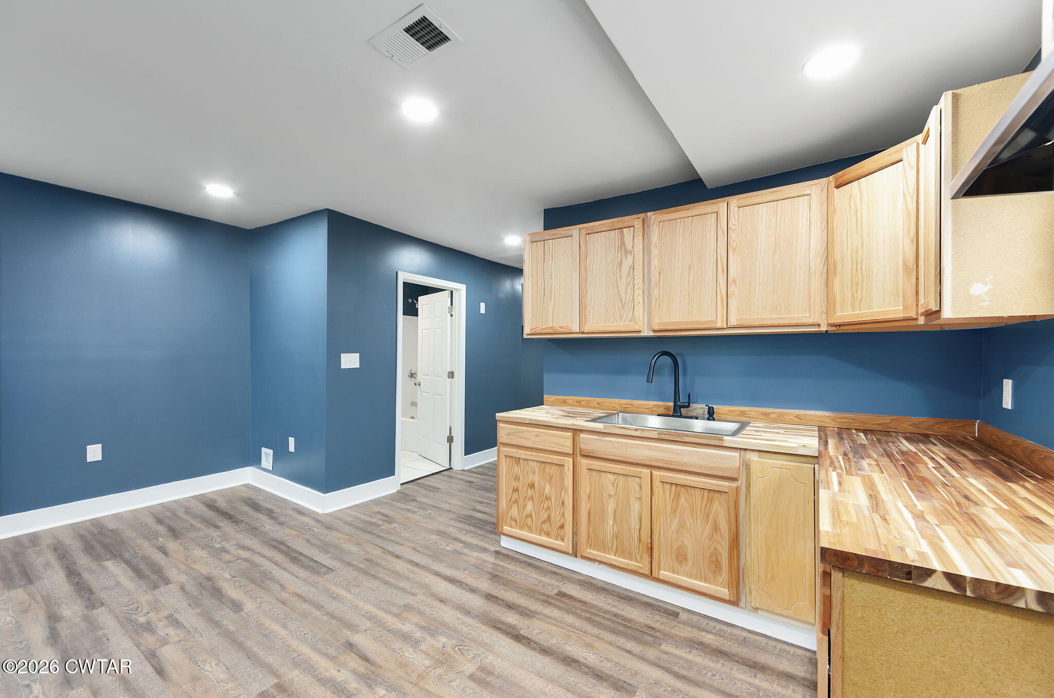 219 Walker Avenue Jackson, TN 38301 - Photo 4 of 17 Completed-7