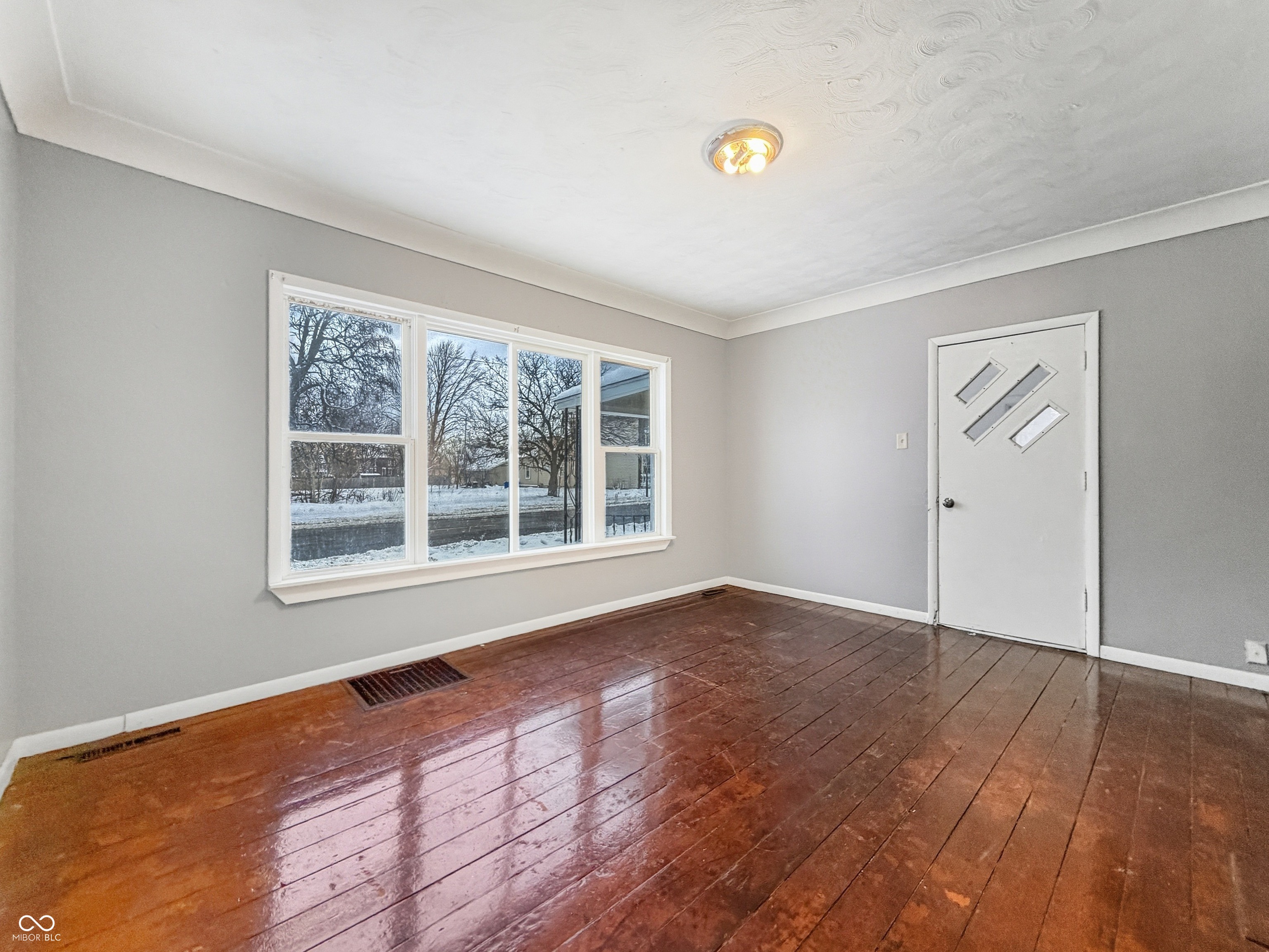 820 East Lewis Street Fort Wayne, IN 46803 - Photo 10 of 41