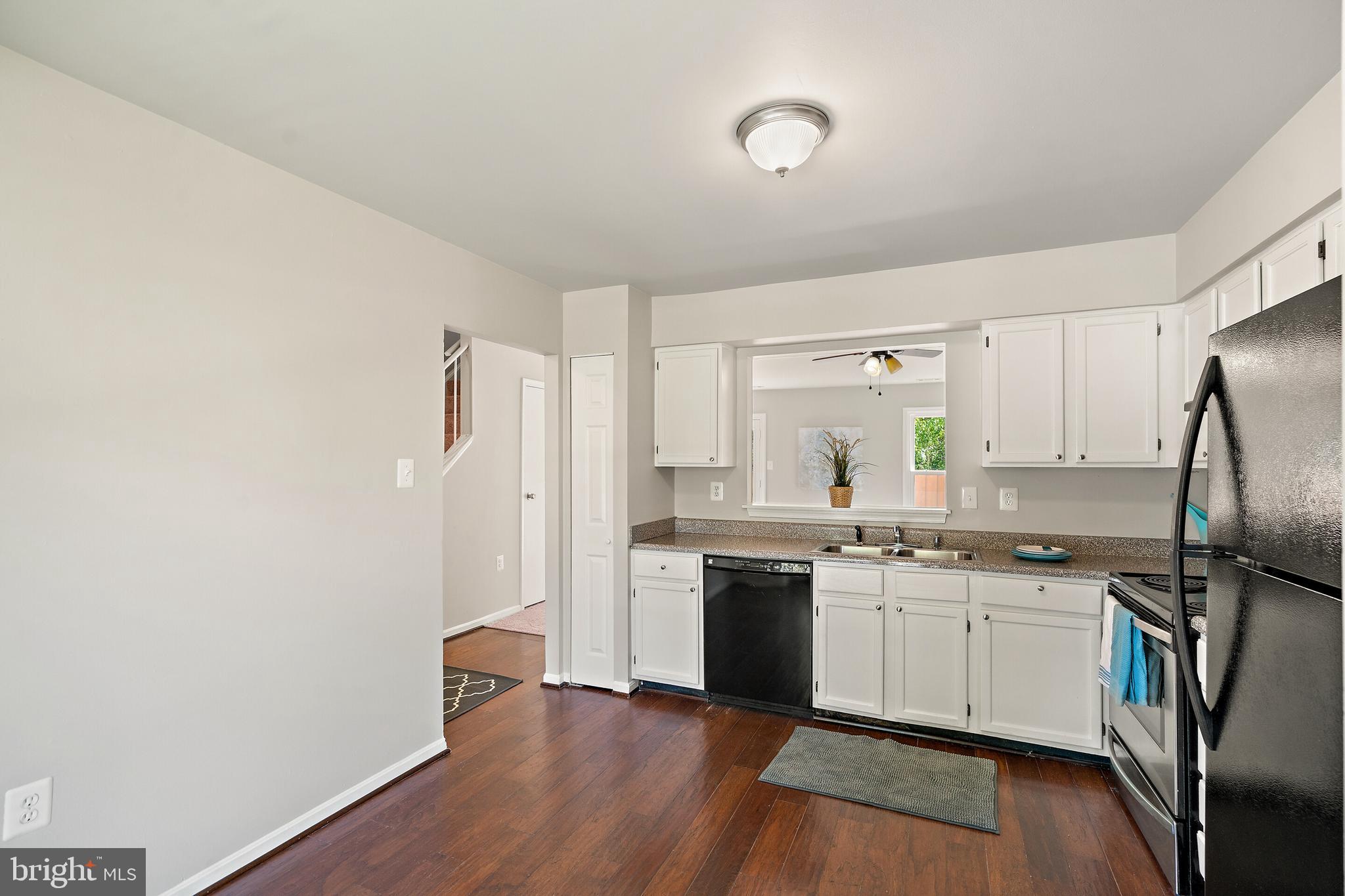 7325 Rokeby Drive Manassas, VA 20109 - Photo 11 of 43 Gallery Image 11