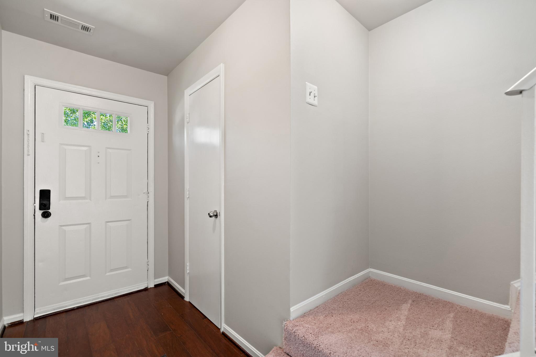 7325 Rokeby Drive Manassas, VA 20109 - Photo 8 of 43 Gallery Image 8