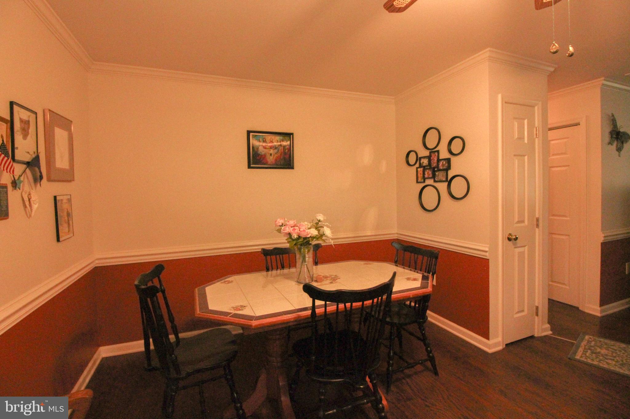 4250 Palmyra Church Road Edinburg, VA 22824 - Photo 6 of 24 Dining room