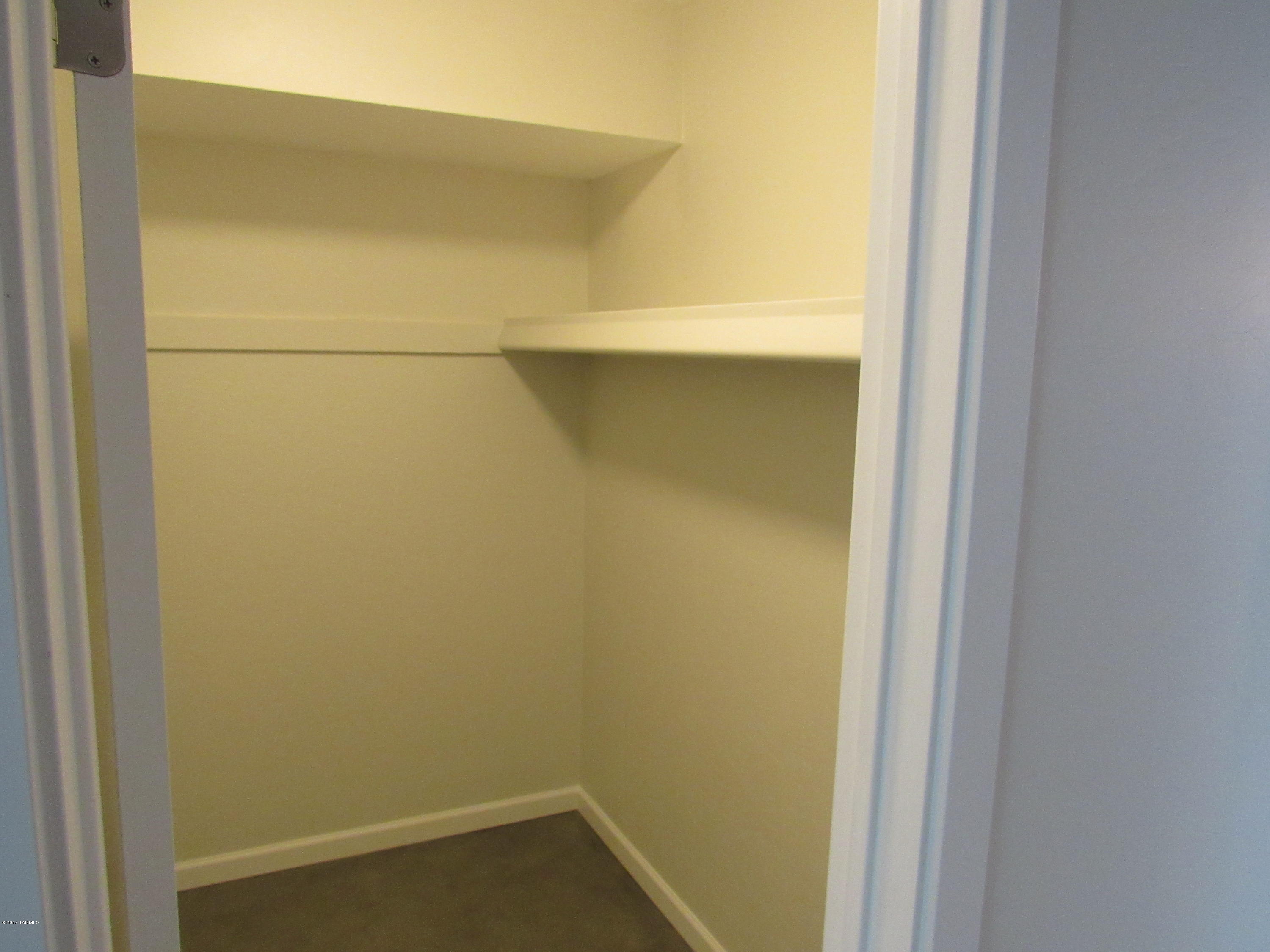 2525 East Prince Road, Unit 17 Tucson, AZ 85716 - Photo 11 of 18 Gallery Image 11