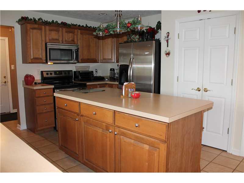 593 Bedillion Road Washington, PA 15301 - Photo 8 of 25 Kitchen.