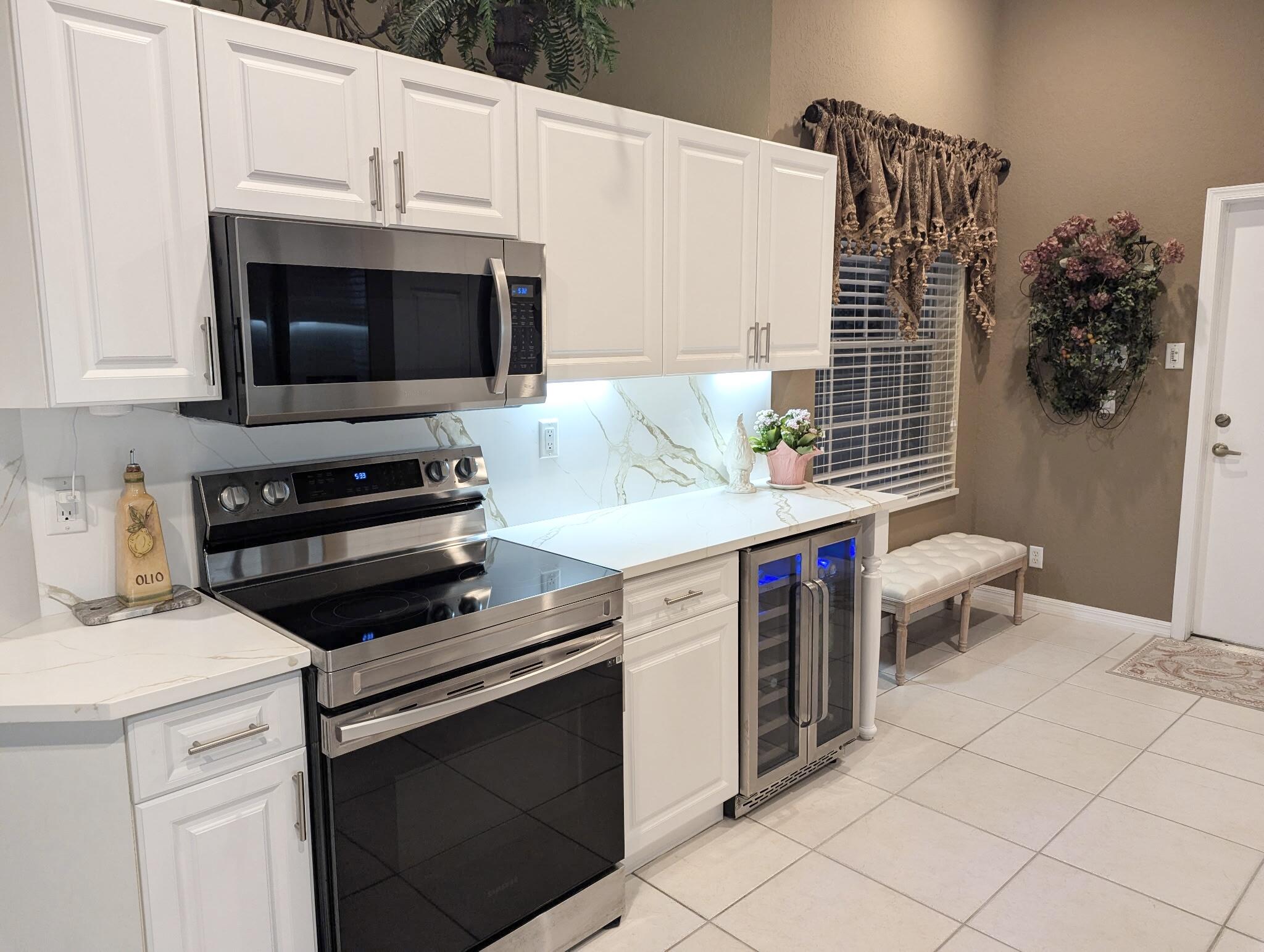 7687 Cherry Blossom Street Boynton Beach, FL 33437 - Photo 6 of 37 kitchen