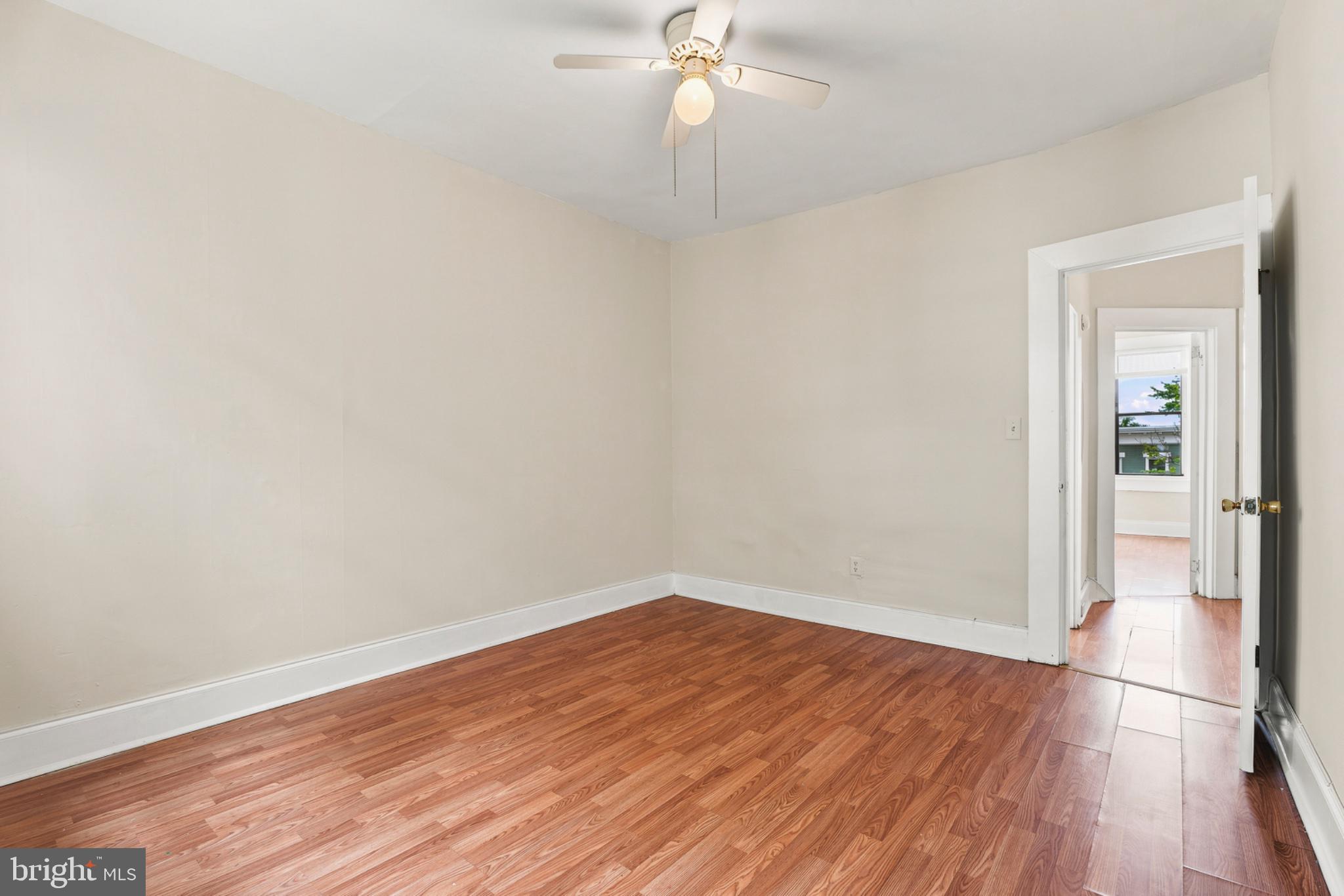 730 Linnard Street Baltimore, MD 21229 - Photo 19 of 31 Bedroom 2