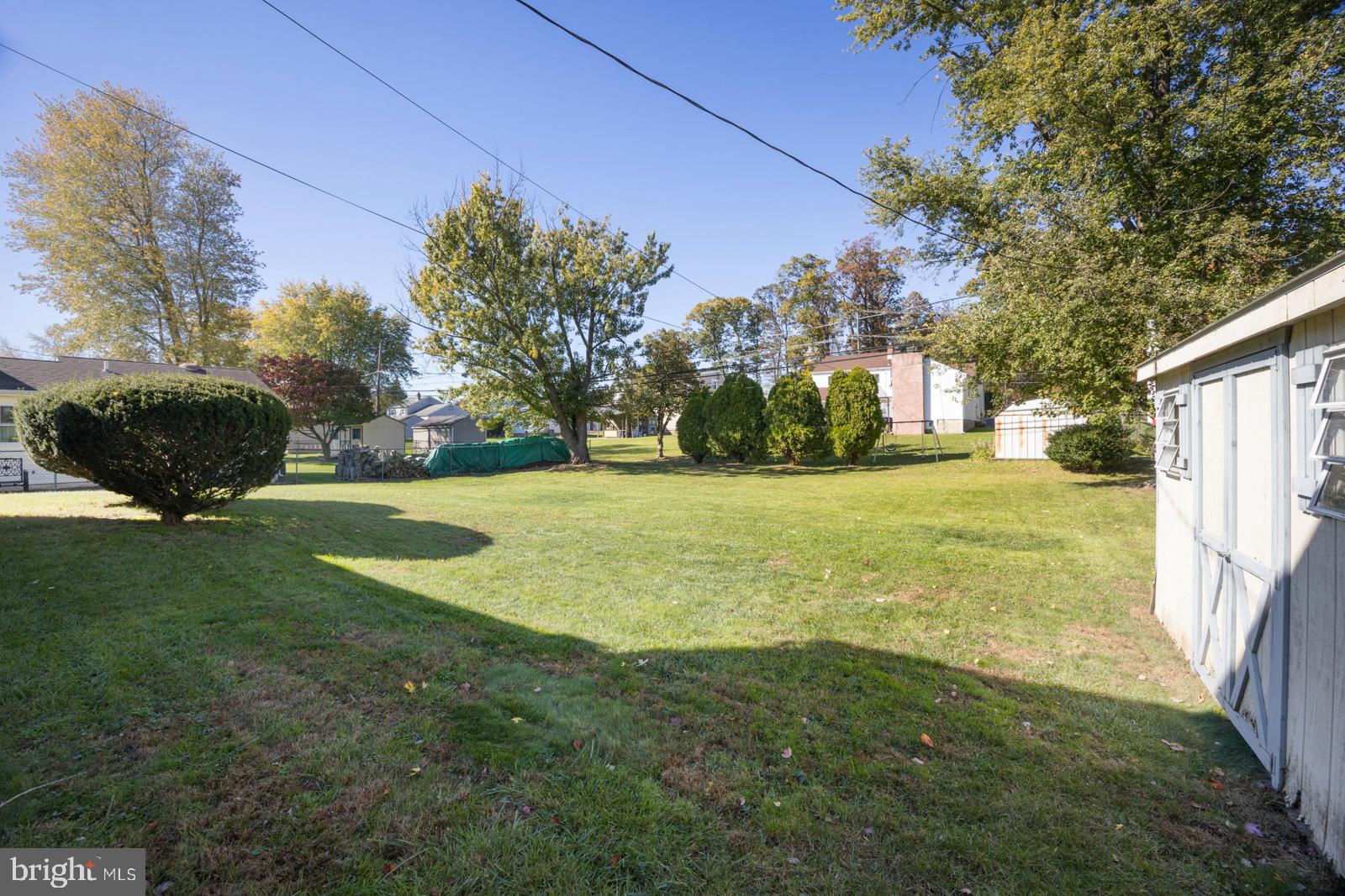 380 Parry Road Warminster, PA 18974 - Photo 30 of 32 Yard