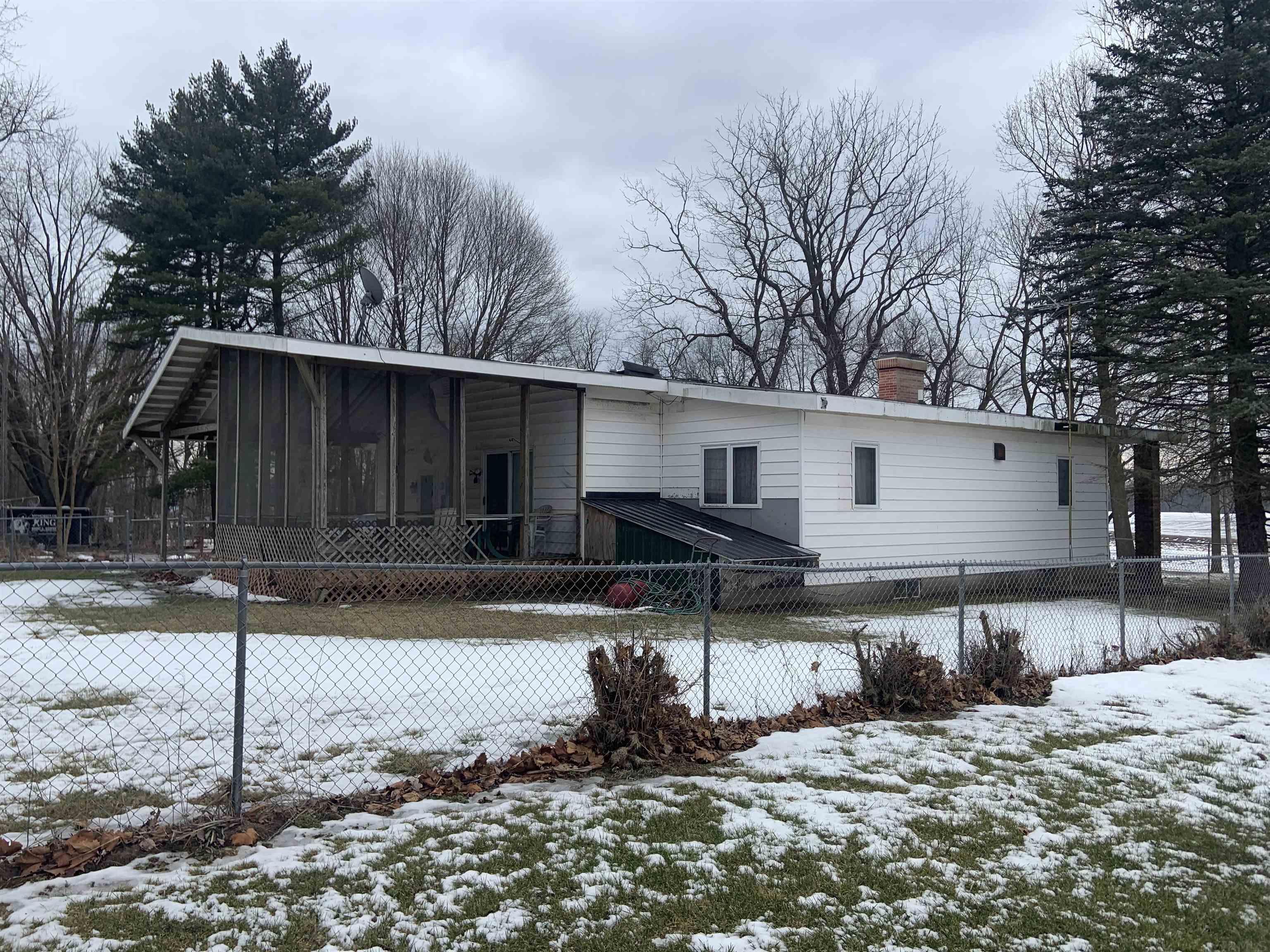 6328 Hathaway Road Fort Wayne, IN 46818 - Photo 3 of 6