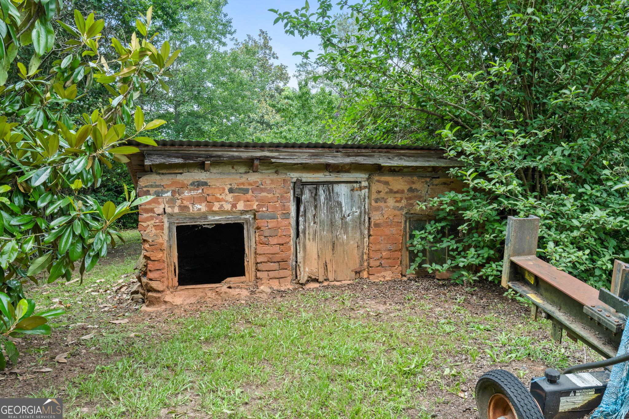 2037 Jeff Davis Road Thomaston, GA 30286 - Photo 24 of 60 a view of outdoor space and yard