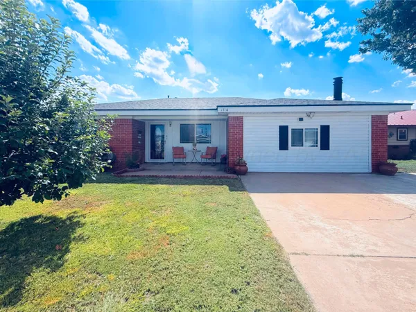 $218,500 | 1716 Sunset Avenue, Dumas, TX 79029