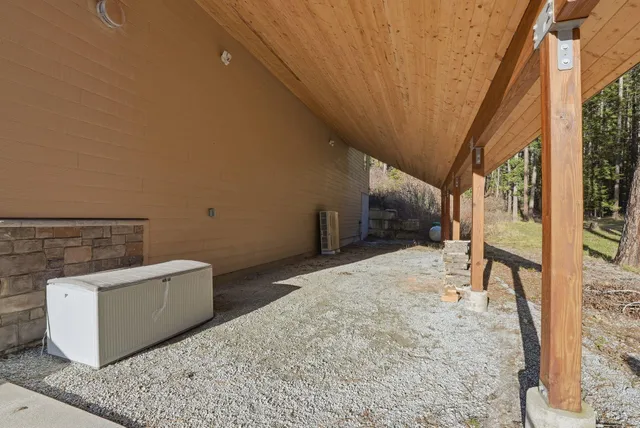 $895,950 | 2448 Le Clerc Road South, Newport, WA 99156