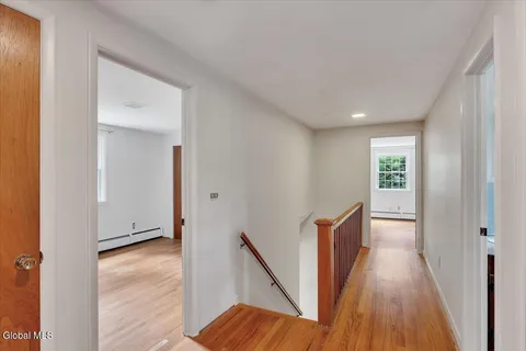 $450,000 | 9 Chestnut Lane, Clifton Park, NY 12065