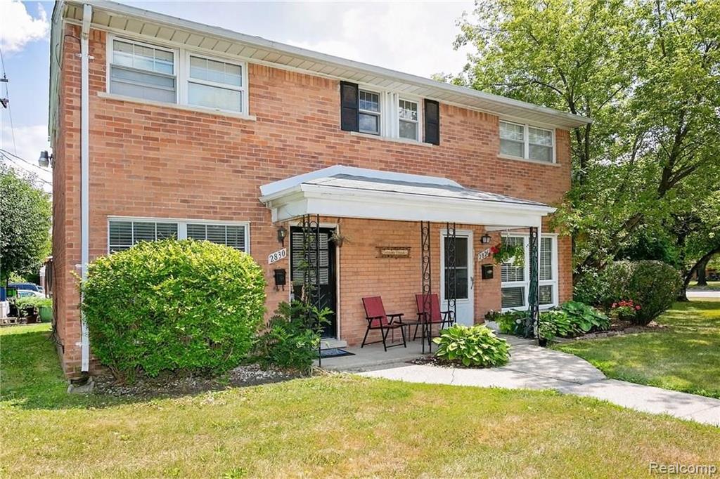2830 West 13 Mile Road Royal Oak, MI 48073 - Photo 2 of 23