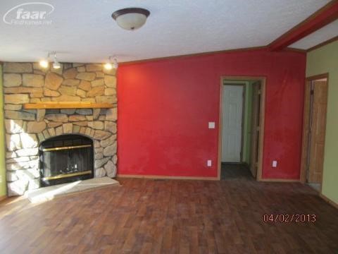 8453 West Dodge Road Montrose, MI 48457 - Photo 8 of 45 20351450-7.JPG