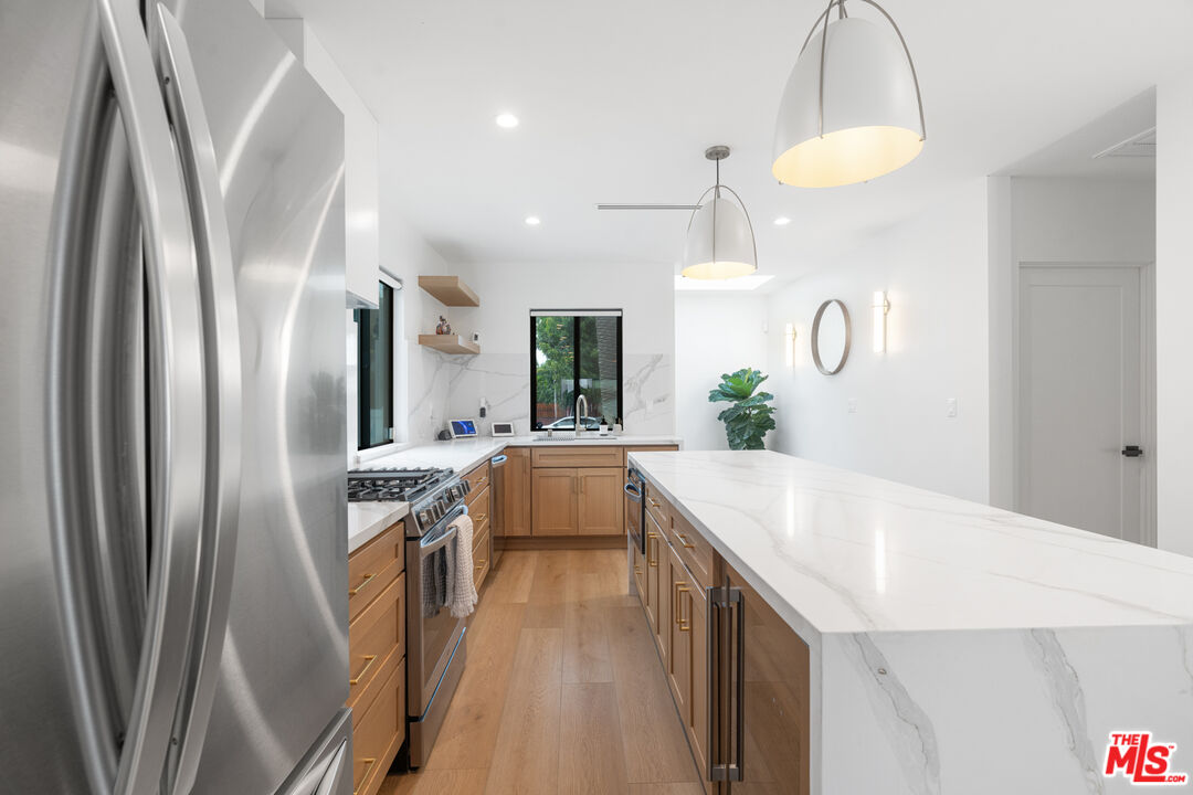 2911 South Rimpau Boulevard, Unit 2909 Los Angeles, CA 90016 - Photo 13 of 52