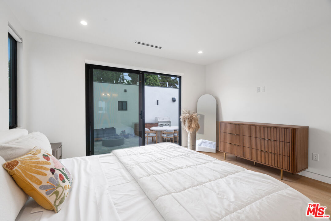 2911 South Rimpau Boulevard, Unit 2909 Los Angeles, CA 90016 - Photo 16 of 52