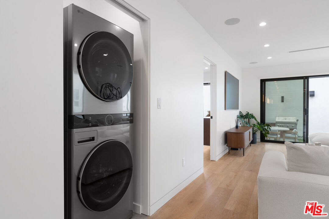 2911 South Rimpau Boulevard, Unit 2909 Los Angeles, CA 90016 - Photo 25 of 52