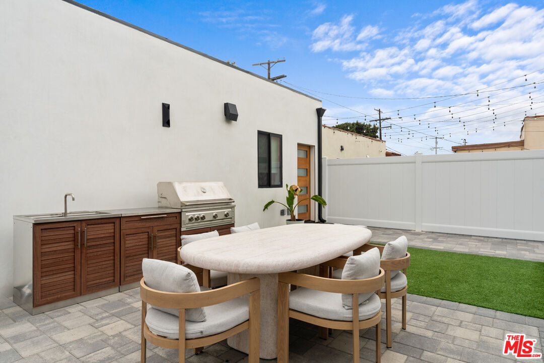 2911 South Rimpau Boulevard, Unit 2909 Los Angeles, CA 90016 - Photo 30 of 52