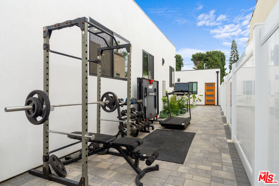 2911 South Rimpau Boulevard, Unit 2909 Los Angeles, CA 90016 - Photo 33 of 52