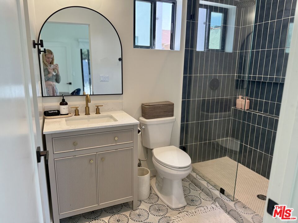 2911 South Rimpau Boulevard, Unit 2909 Los Angeles, CA 90016 - Photo 40 of 52