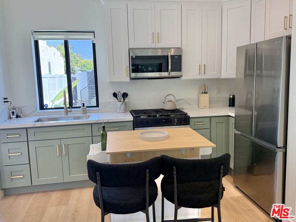 2911 South Rimpau Boulevard, Unit 2909 Los Angeles, CA 90016 - Photo 43 of 52